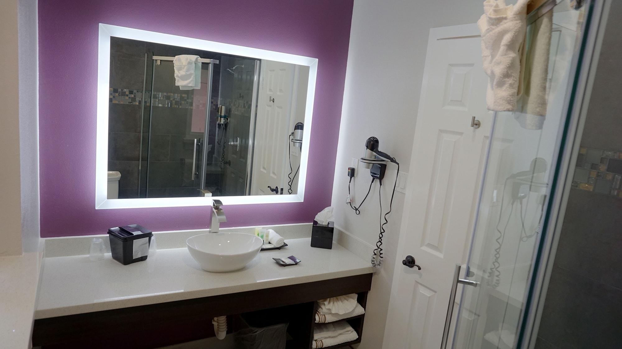 Muir Lodge Motel Мартинес Экстерьер фото
