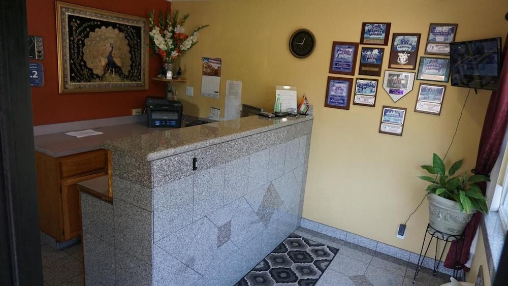 Muir Lodge Motel Мартинес Экстерьер фото